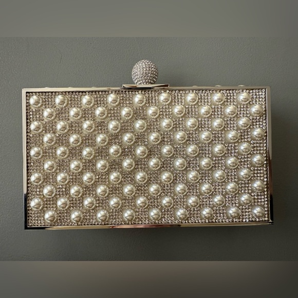 Sophia Webster Clara Embellished Box Bag - Picture 1 of 12